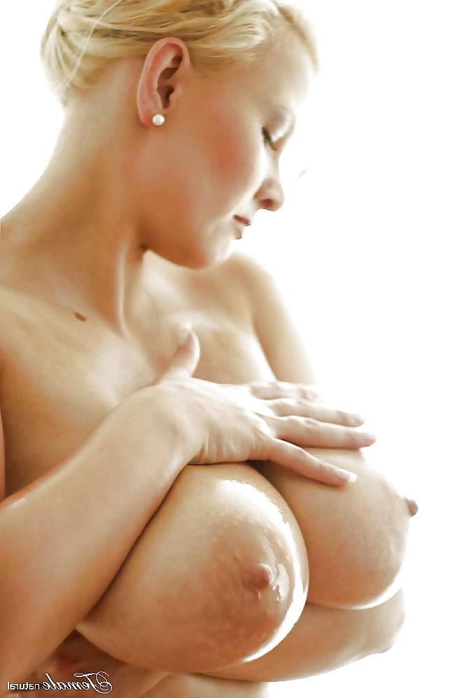 24P Big Tits on Web 01