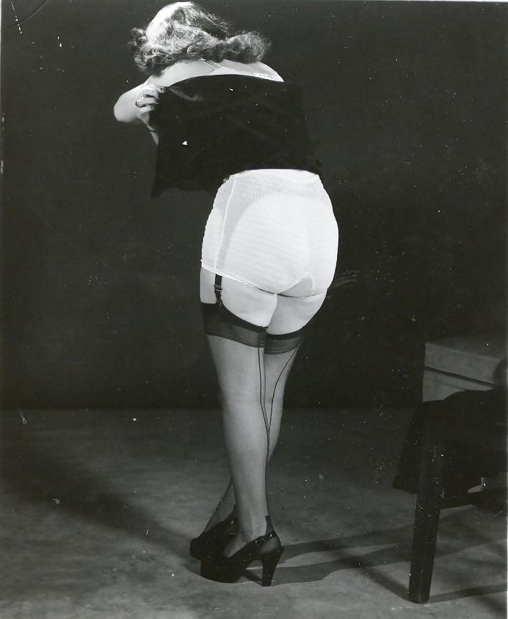 25P Vintage and Retro Pictures
