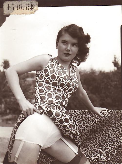 25P Vintage and Retro Pictures