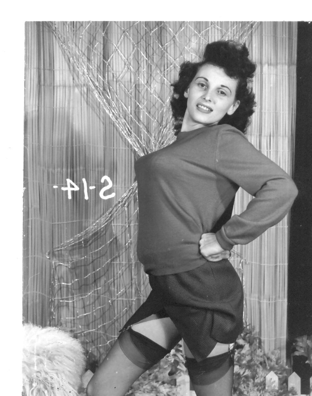 25P Vintage and Retro Pictures