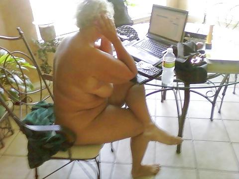 7P Blonde slut loves verbal humiliation....