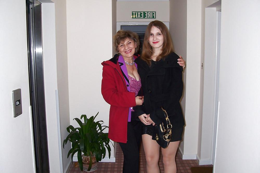23P Sexy GILF Magda