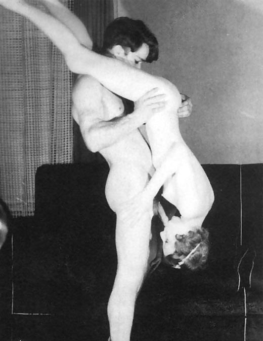 25P Some Vintage porn blackNwhite pics