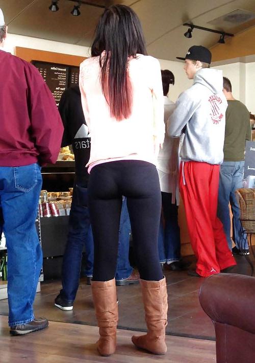 25P If this was your mom in leggings would u fuck her?