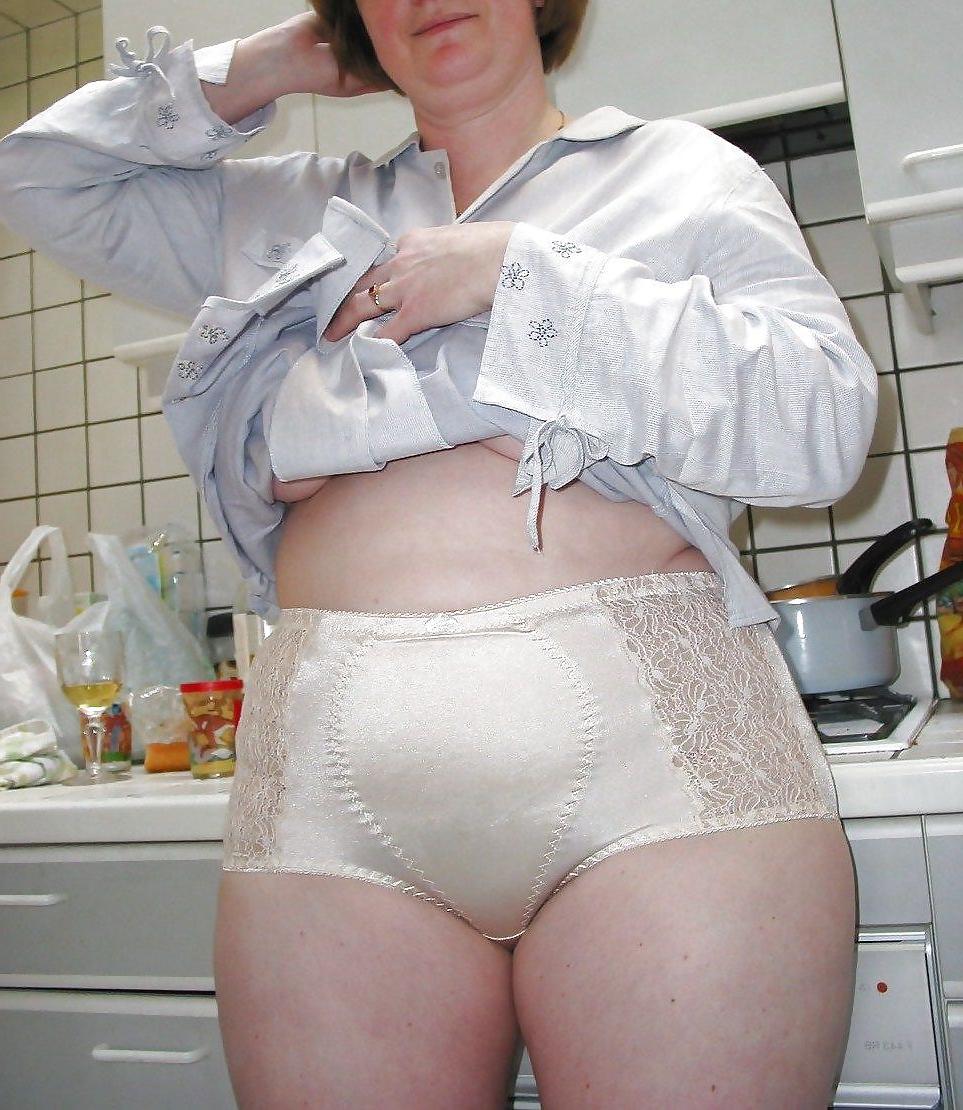 20P Mature-BBW-Ladies 389