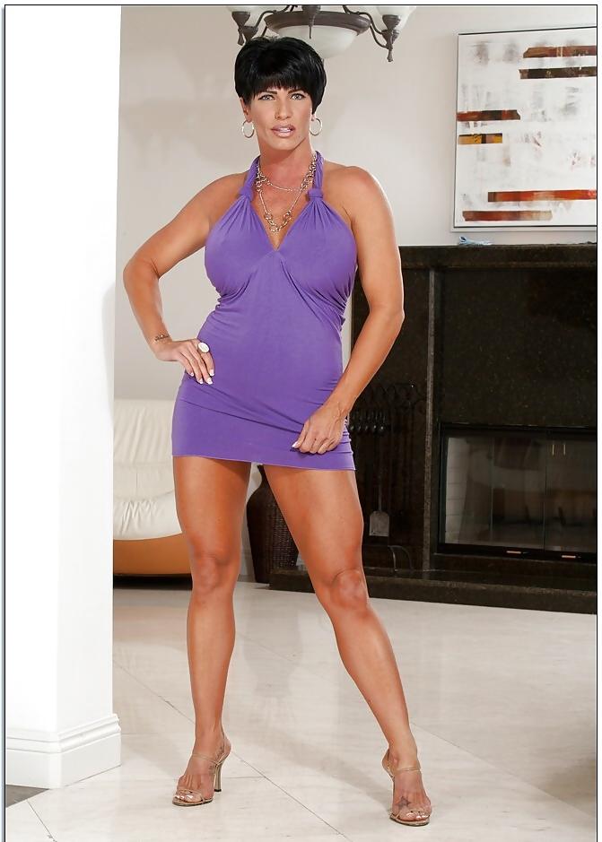 25P Beautiful Milf Shay Fox 