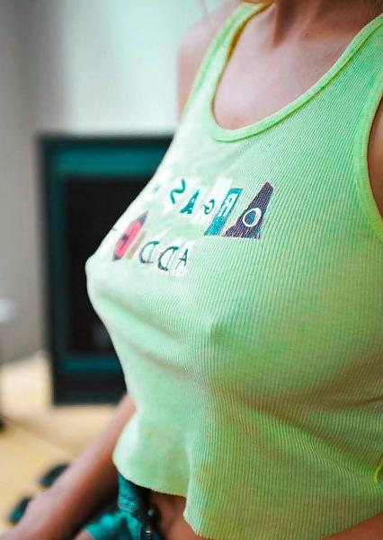25P Braless Hard Nipples Pokies 4