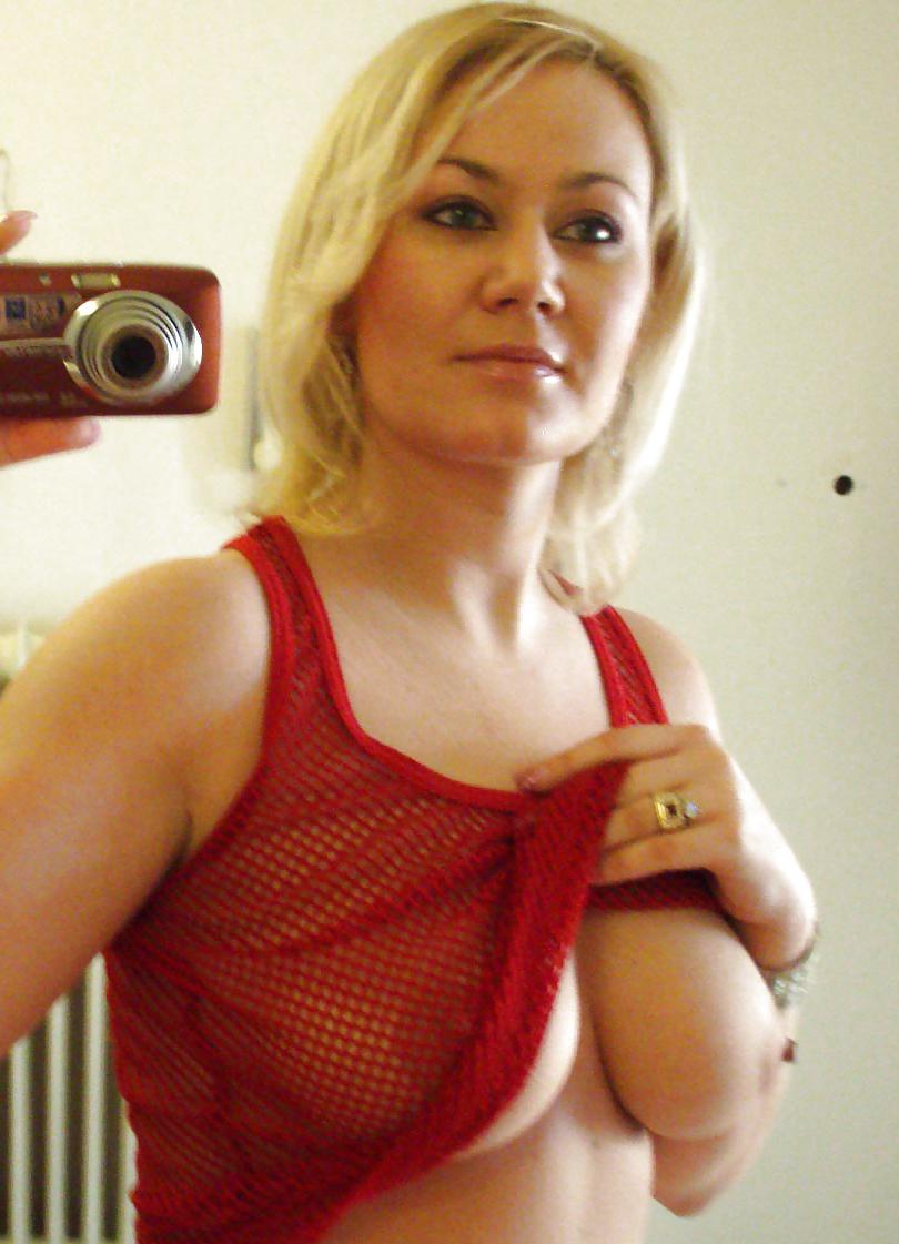 25P Big Mommy Tits