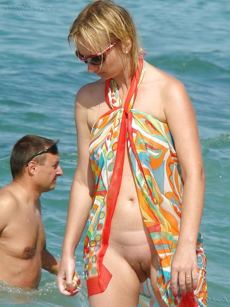 25P Nudist or exhibitionist?