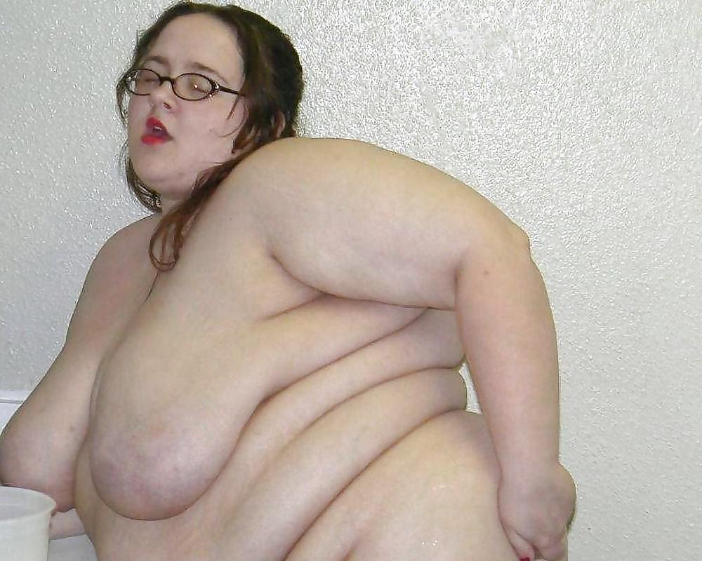 20P Saggy tits 122.