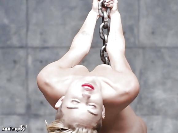 20P Miley Cyrus Nude Wrecking Ball