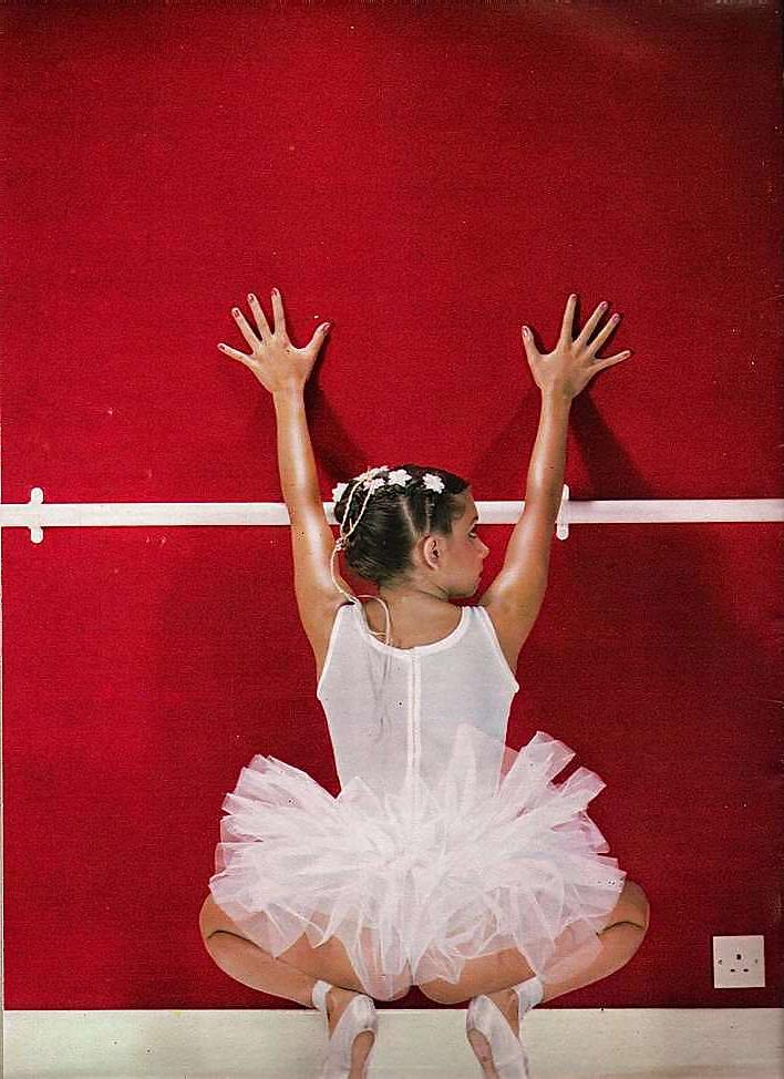 25P Vintage dancers 2