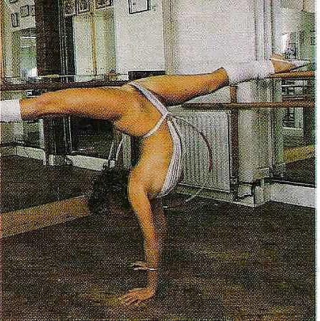 25P Vintage dancers 2