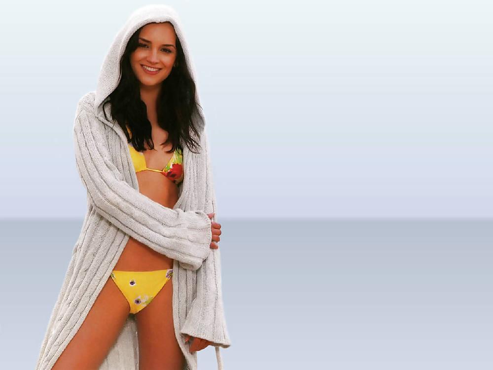 12P Hot Celebrity Babe Rachael Leigh Cook