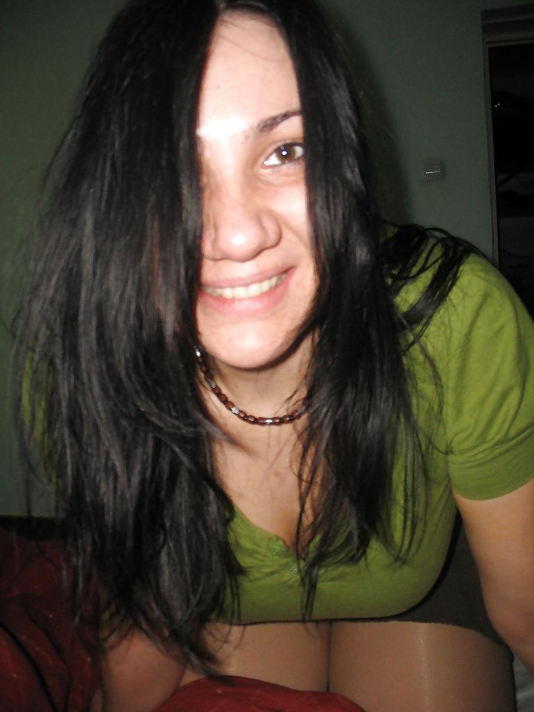 10P Empty your Balls on this Romanian Whore