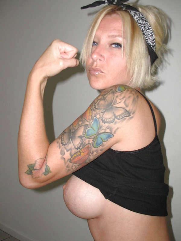 25P Blonde Milfs