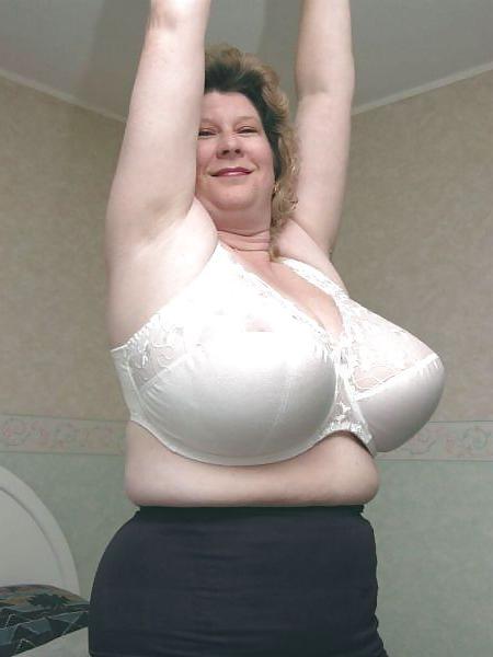 20P Mature-BBW-Ladies 428
