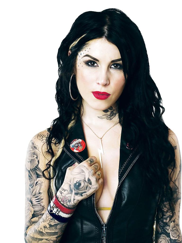 25P Tattoos and big tits