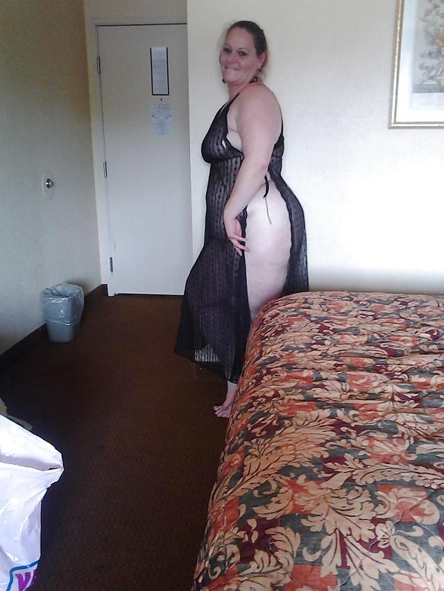 11P Mature bbw with a big ass