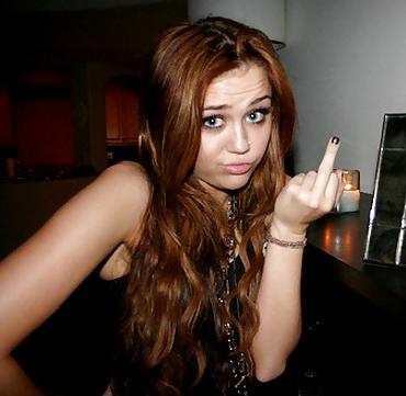 24P Celebrity Middlefinger