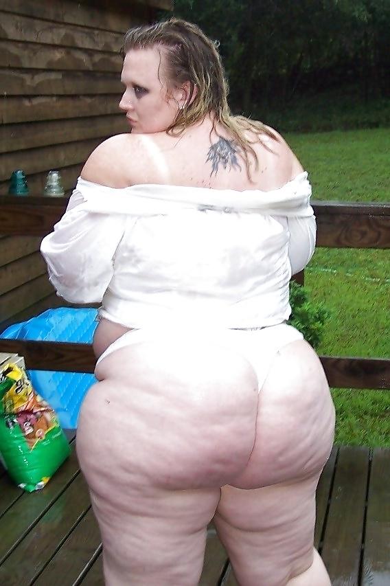25P Big Mature ASS
