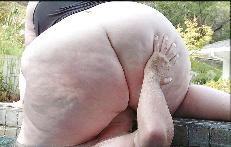 25P Big Mature ASS