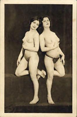 12P Anotjher Dozen Vintage Sirens