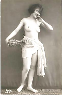 12P Anotjher Dozen Vintage Sirens