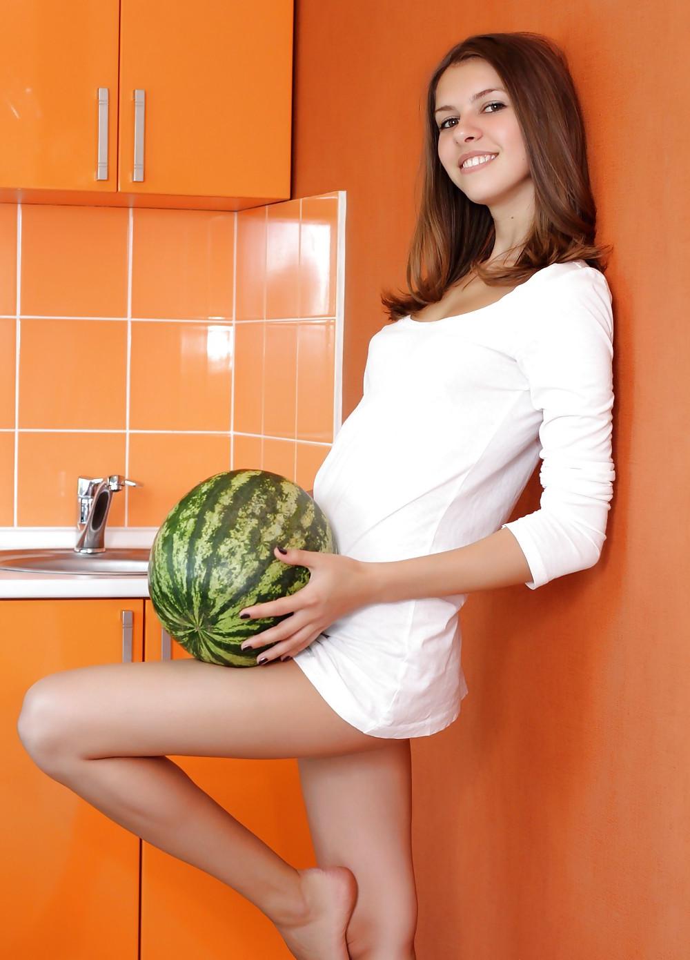 20P Lovely Melons