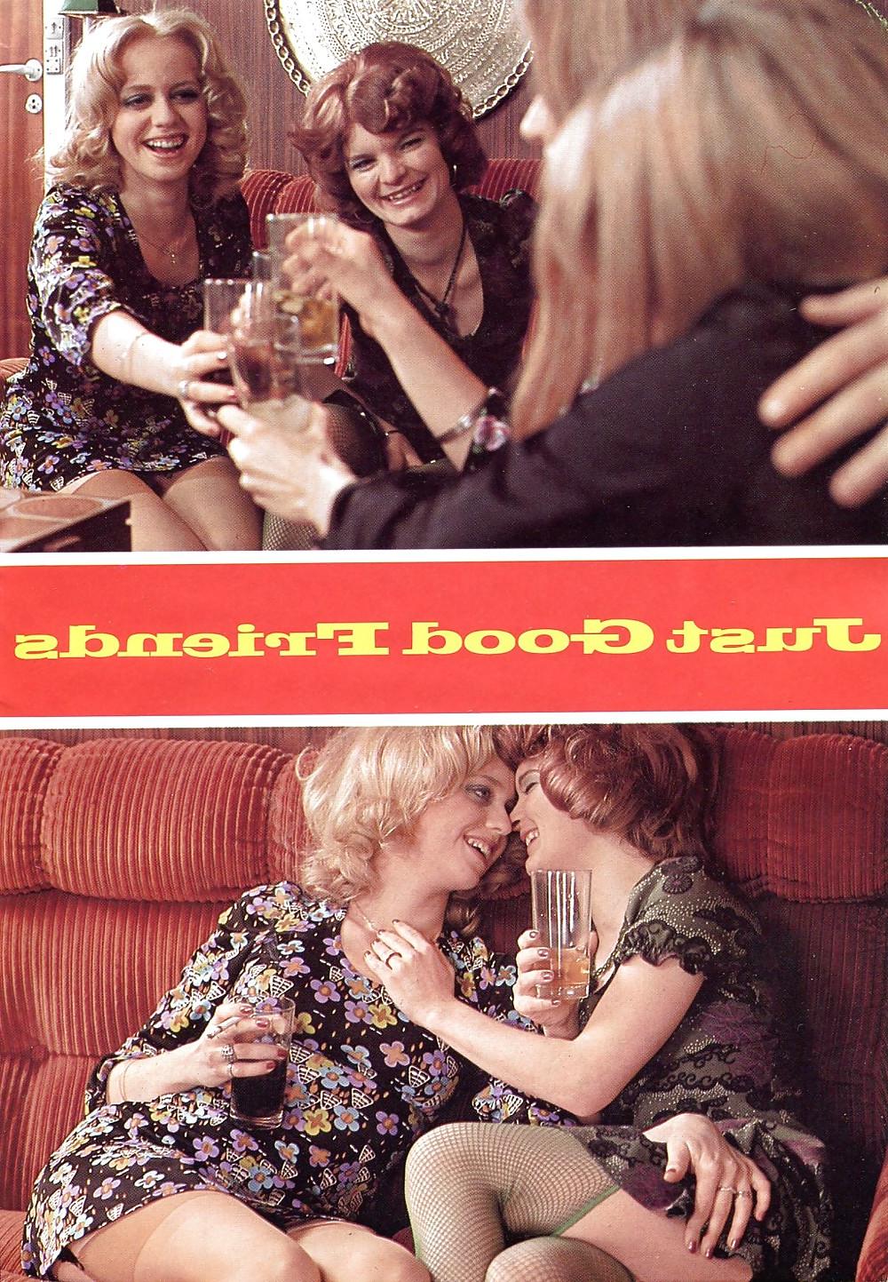 25P Old Vintage Lesbians