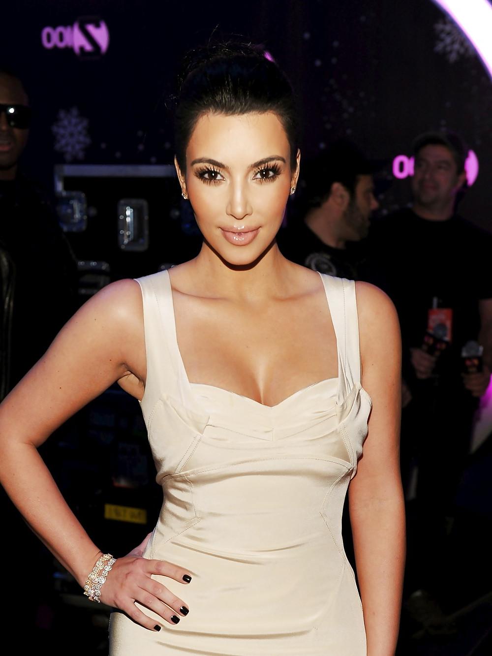 21P Kim Kardashian Z100s Jingle Ball 2010