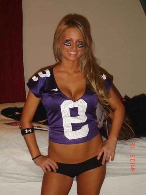 25P Sexy Girls in Football Jerseys