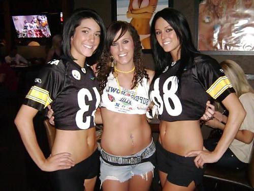 25P Sexy Girls in Football Jerseys