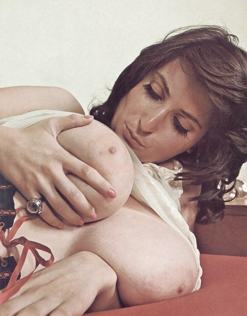 16P Awesome Vintage Tits