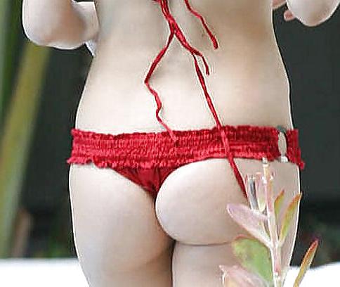 19P Celebrity Ass