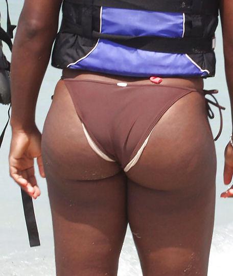 19P Celebrity Ass