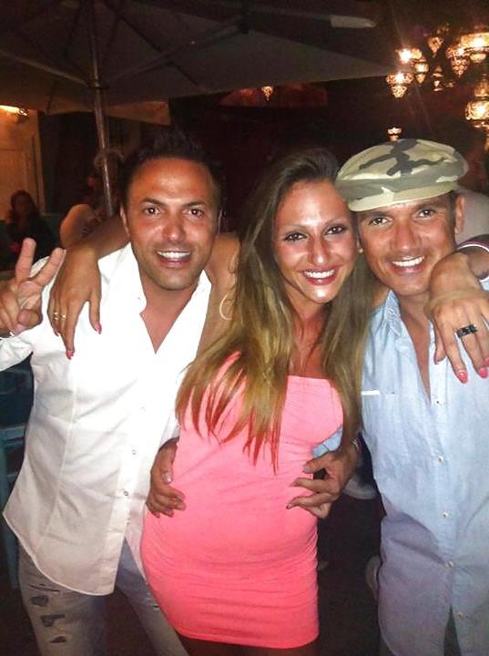 25P Italian girl: andreea