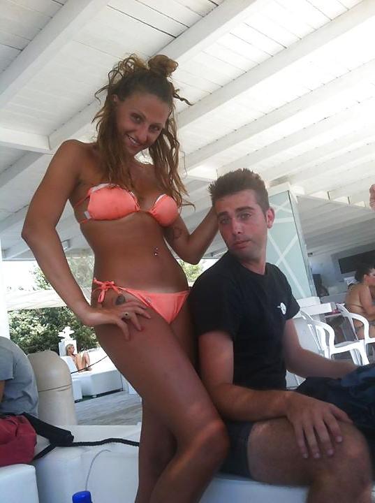 25P Italian girl: andreea