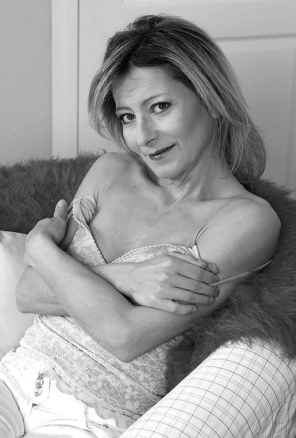 25P Einfach geile Frauen ( MILF )