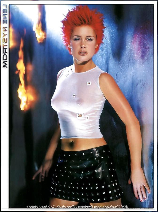 25P Celebs naked 5 -mega pics