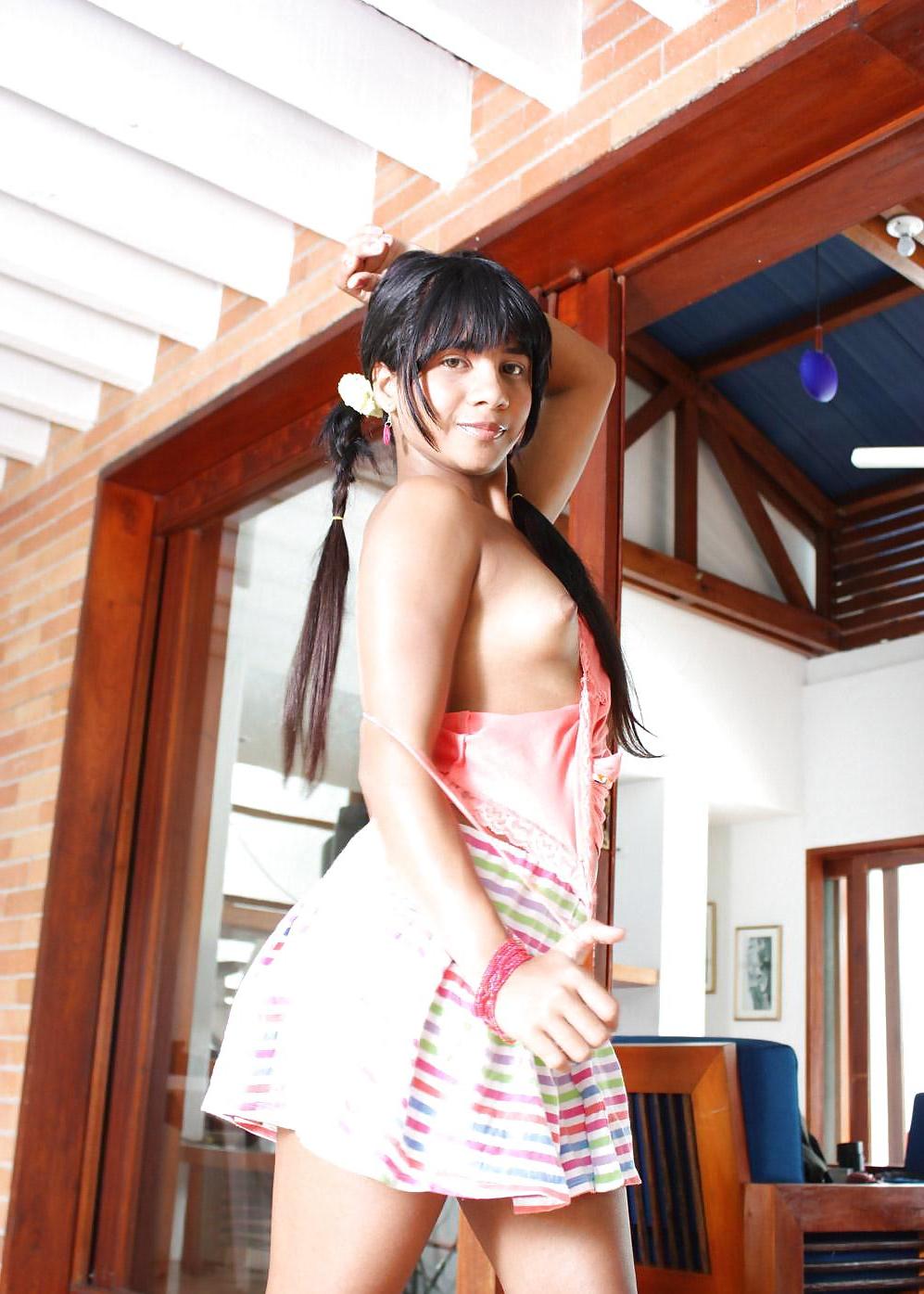 25P Charming Tobie - Stripping out of all her clothes