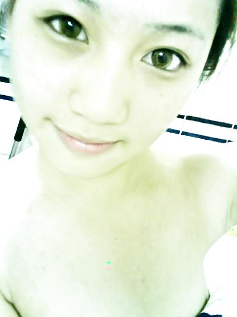 25P A cute Taiwanese girl