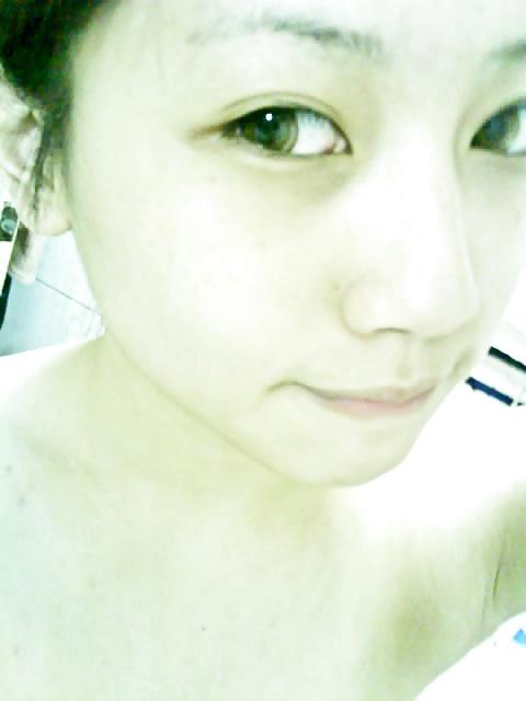 25P A cute Taiwanese girl