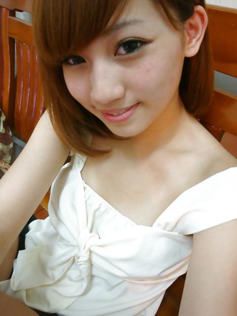 25P A cute Taiwanese girl