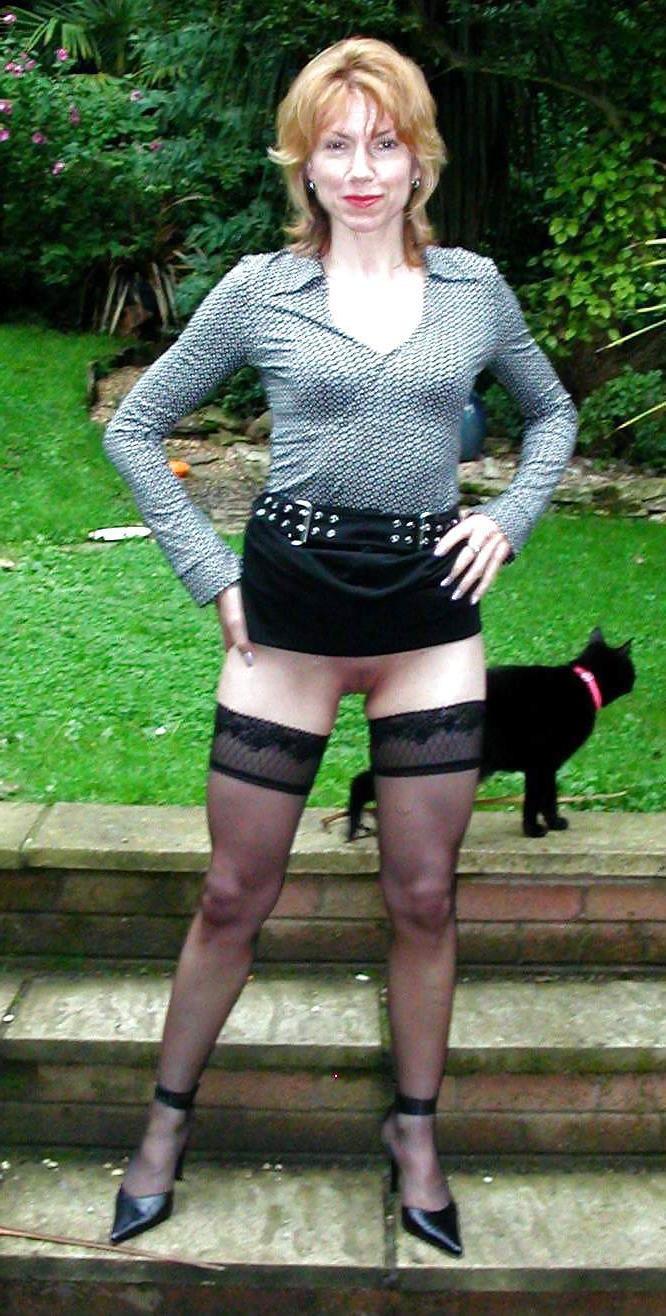 25P Real Hot Amateurs MILFS & MATURE...(2)
