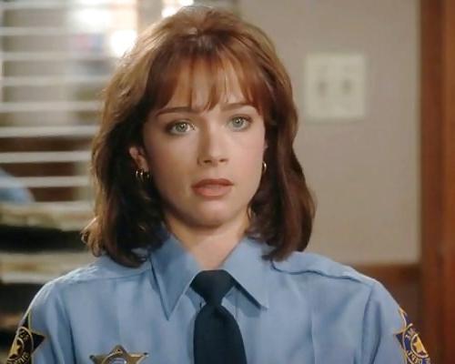 25P Lauren Holly Ultimate Collection