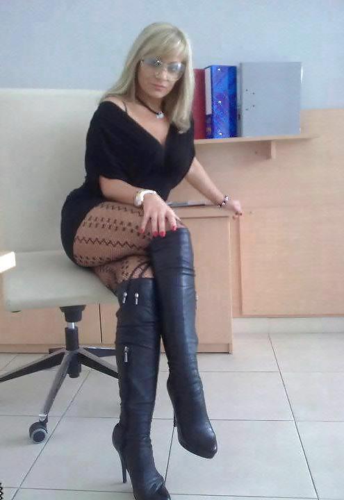 25P Vesna MILF from Serbia VOL. 6