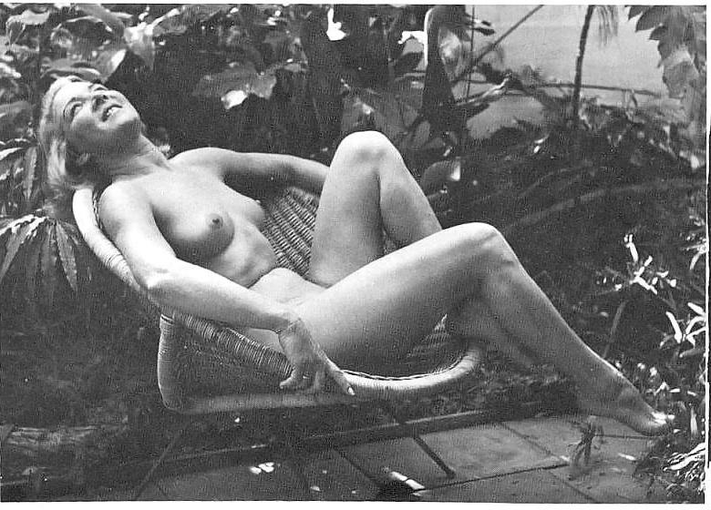 25P A Few Vintage Naturist Girls That Really Turn Me On (4)