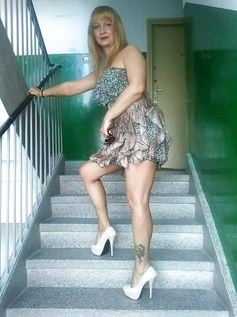 25P Milf and mature NOT NUDE voll 4