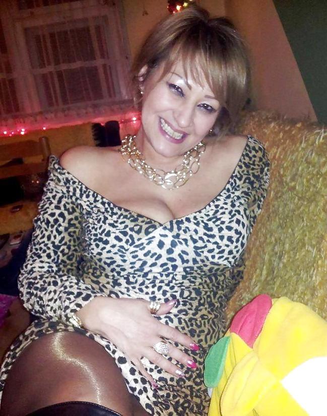 25P Milf and mature NOT NUDE voll 4
